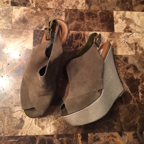 Olive suede wedges