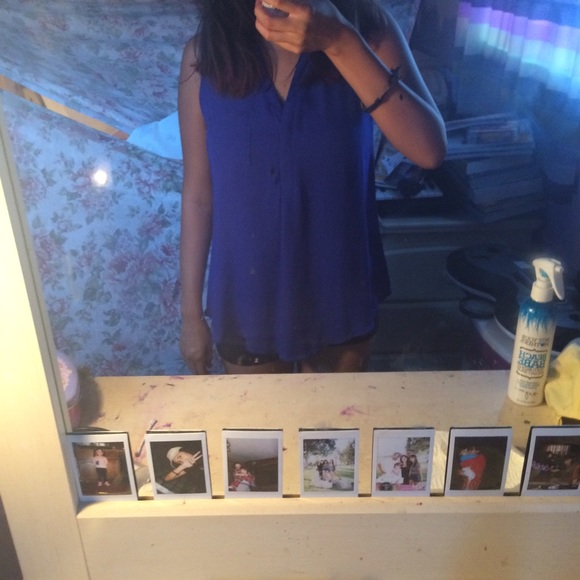 blue blouse