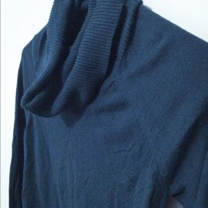 Liz Lange Maternity Sweater