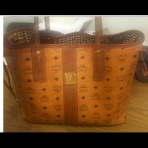 Medium Liz Reversible Tote