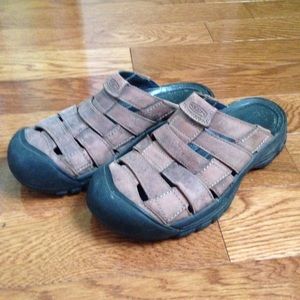 Keen outdoor slip in shoes