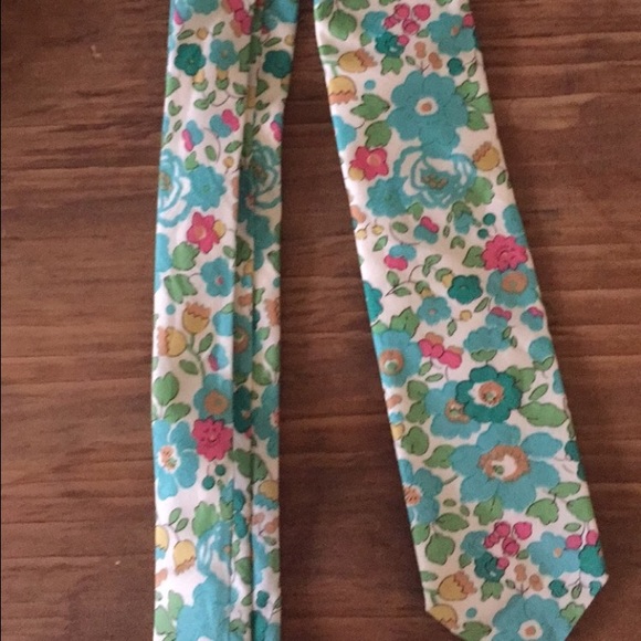 Stag Handmade Men's skinny floral tie