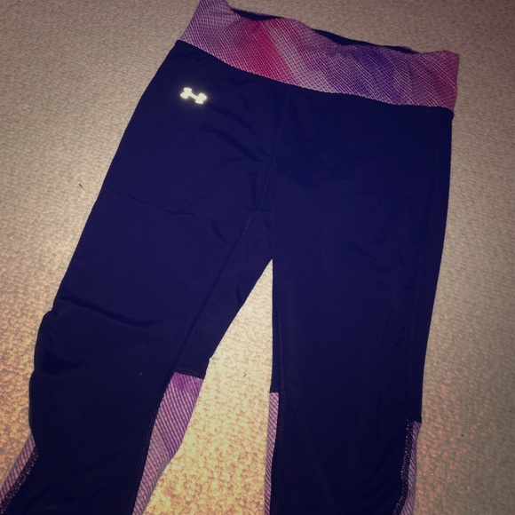 Under armour cropped sweat leggings