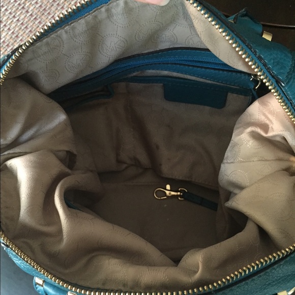 Beautiful Michael Kors teal purse - Picture 3 of 4