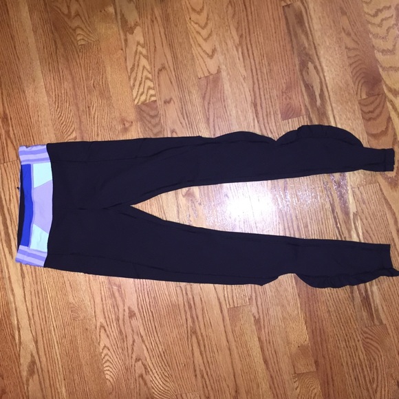 lululemon athletica Pants - LuLulemon yoga pants - like new