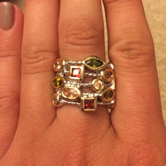 Fashion ring
