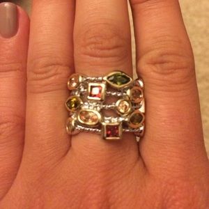 Fashion ring