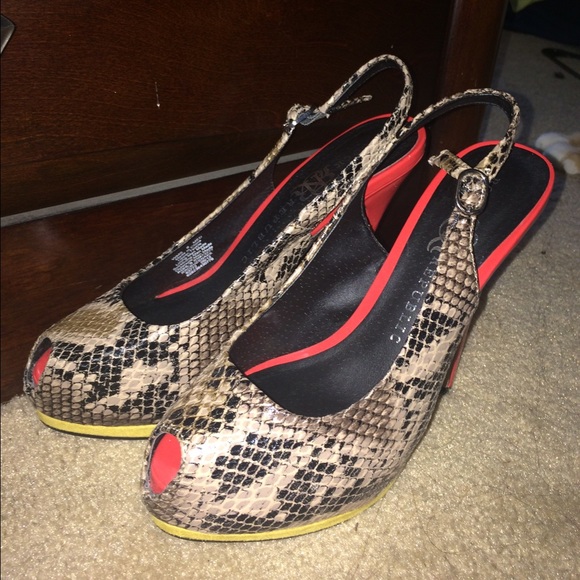 🔮SALE🔮6 inch Rock & Republic heels