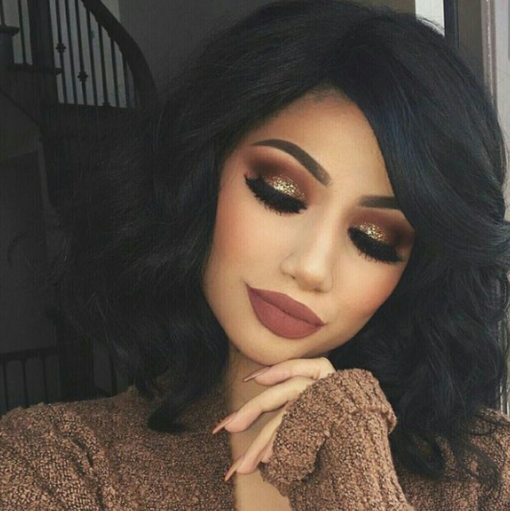 Meet your Posher, Ana