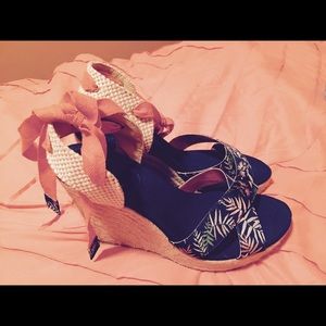 Gently Used Wedges