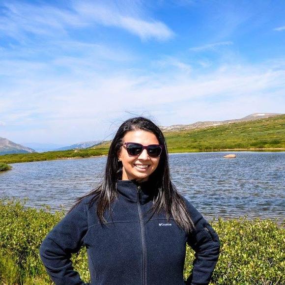 Meet your Posher, Nickie