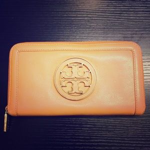 Authentic Tory Burch Zip Wallet