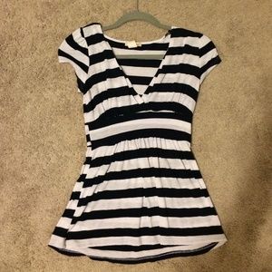 Navy Blue/White Horizontal Stripe V-Neck