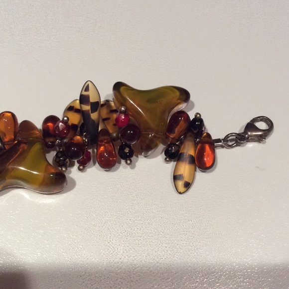 Macy's - fall colors bracelet - Picture 3 of 4