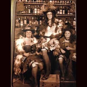 Meet your Posher, Juanita