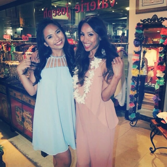 Meet your Posher! - Picture 2 of 3