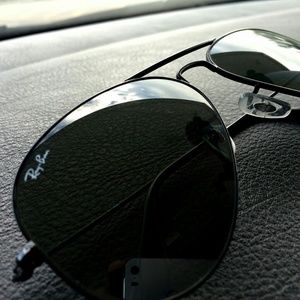 Ray Ban 58mm Aviators Authentic, Like New