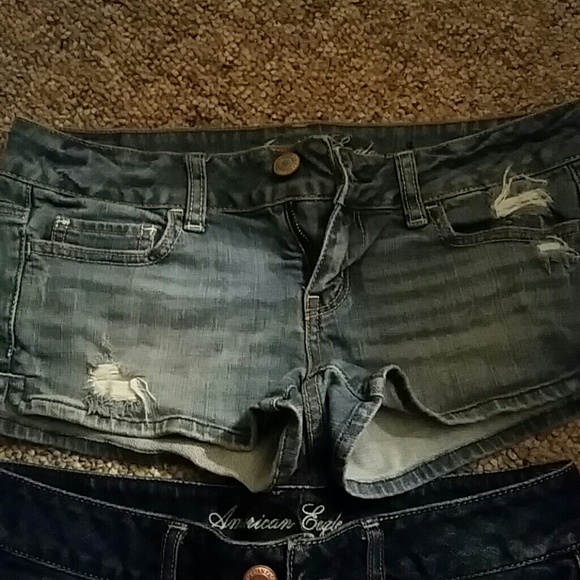 Shorts - Picture 2 of 3