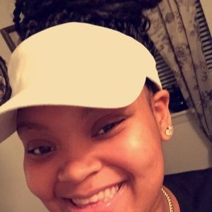 Meet your Posher, Ariana