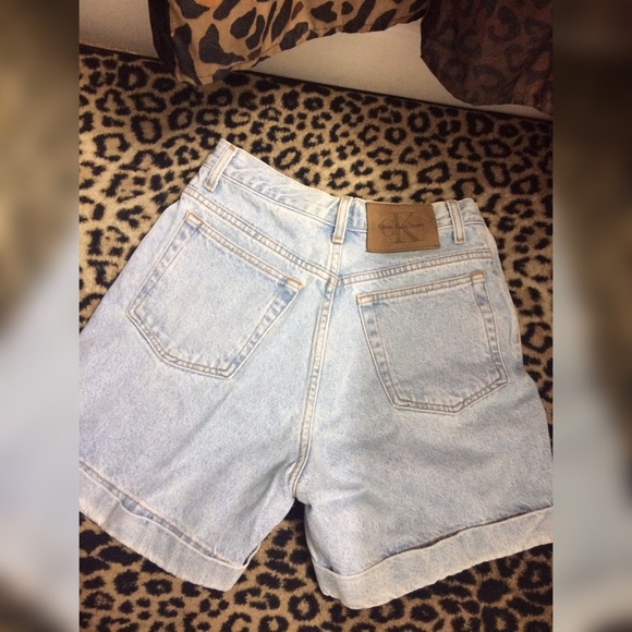 Almost new, super cute and comfy! - Picture 3 of 4