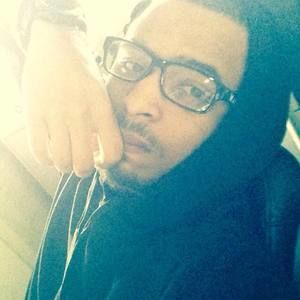 Meet your Posher, Derrick