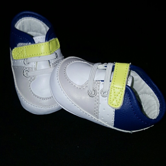 Newborn shoes
