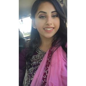 Meet your Posher, Safa