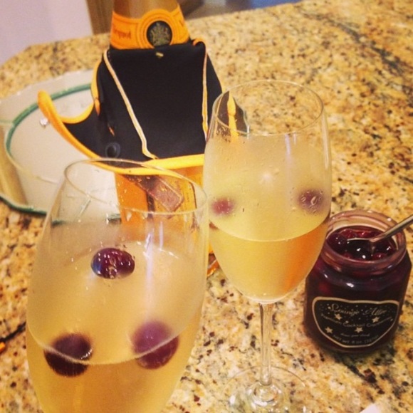 Intermission ..Intervallo .. Time for a sip..🍸 - Picture 2 of 4