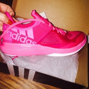 Adidas running shoes size 6.5 NWT