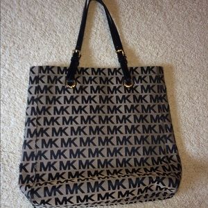 LIGHTLY USED MK TOTE