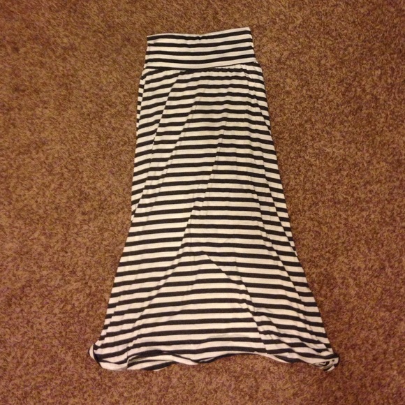 Grey and White Maxi Skirt