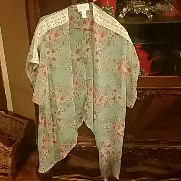 Very pretty sheer top with flowers