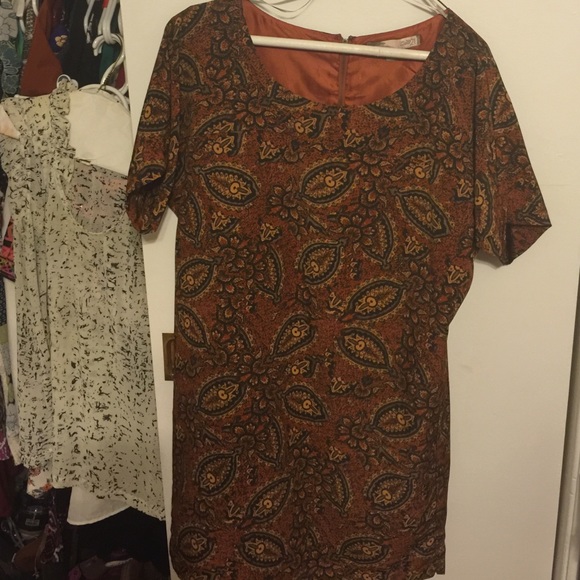 Fall dress with paisley accent