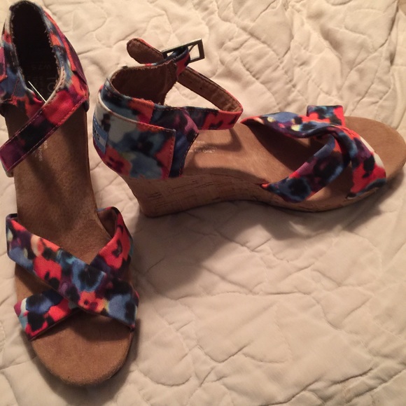 Toms wedges