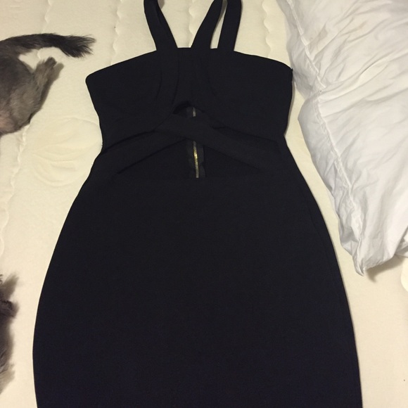 Open black dress - Picture 1 of 1