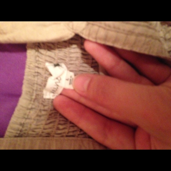 Cute oversized tank top; very flattering! - Picture 3 of 3