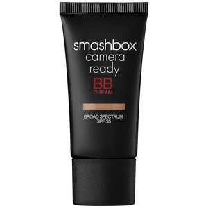 Smashbox Photo Ready BB Cream in light-Medium.