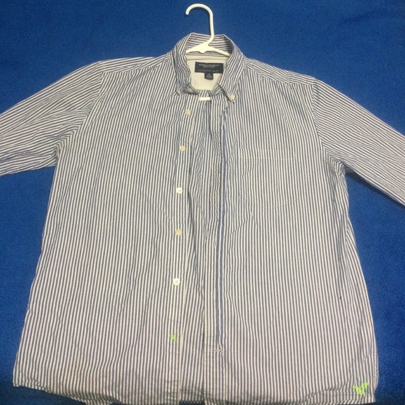 Button up - Picture 1 of 2