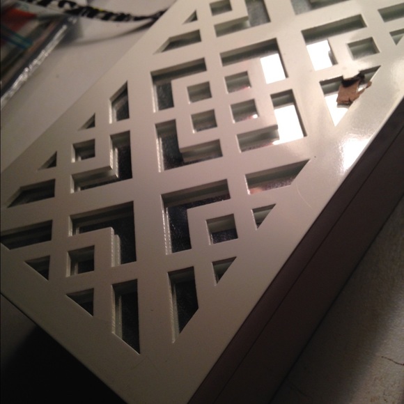 Max Studio Jewelry Box - Picture 2 of 2