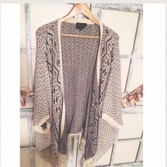 knit sweater - Picture 2 of 3