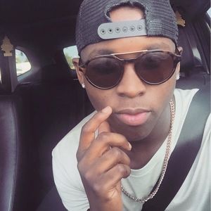 Meet your Posher, Adrian