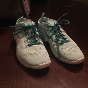 Nike free 5.0 size 8