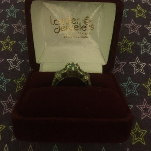 Ring - Picture 2 of 3