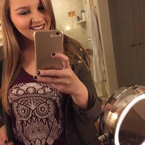 Meet your Posher, Cortney