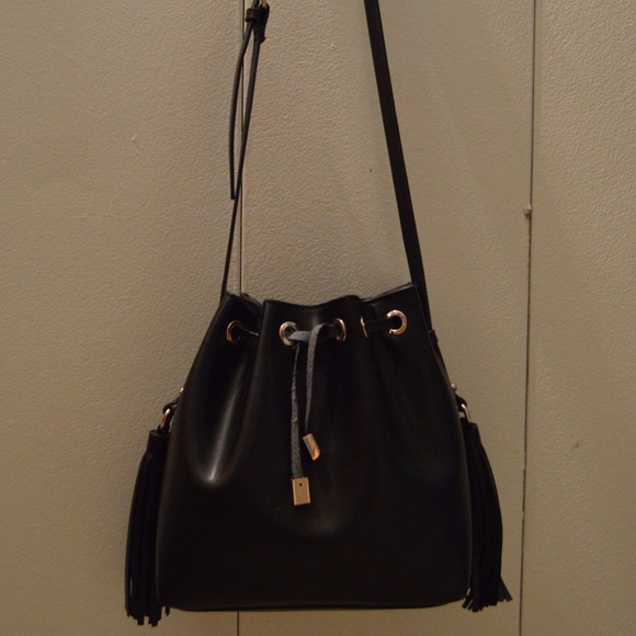 Bucket Bag.