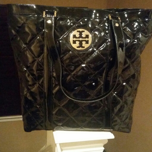 Tory Burch quilted patent leather shopper