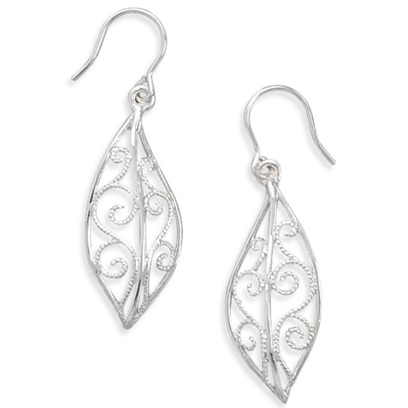 .925 Sterling Silver Leaf Earrings - Picture 2 of 3