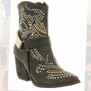 Studded cowboy boot