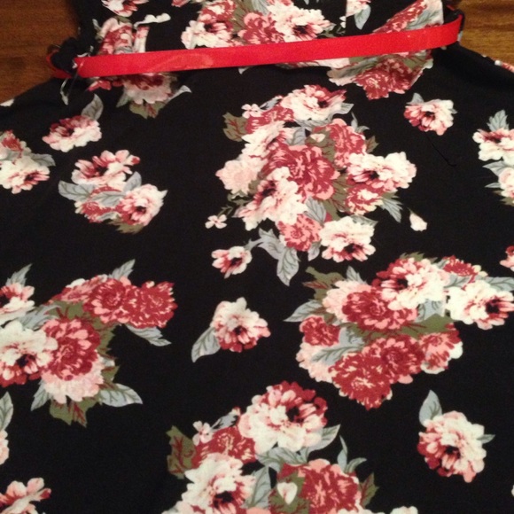 Floral dress - Picture 2 of 3