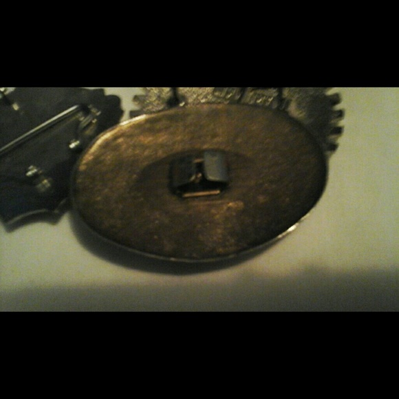 Belt Buckle - Picture 2 of 3